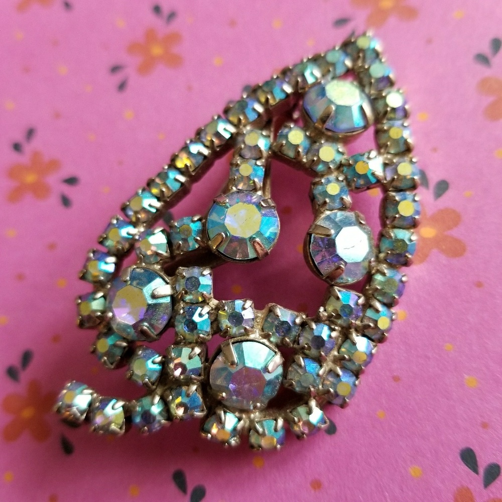 Vintage brooch sky blue rhinestone leaf broach pin AB fall autumn nature